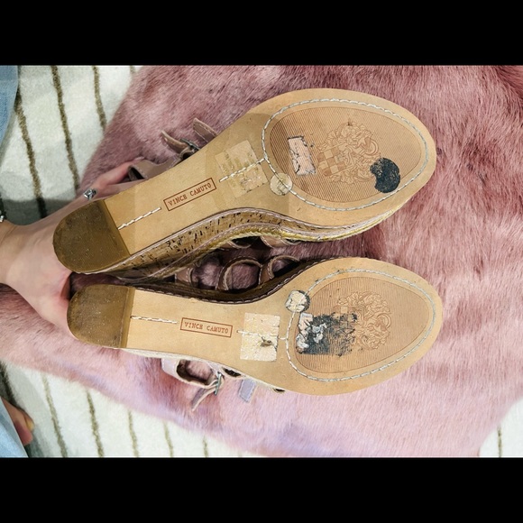 Vince Camuto sandals - Picture 10 of 10